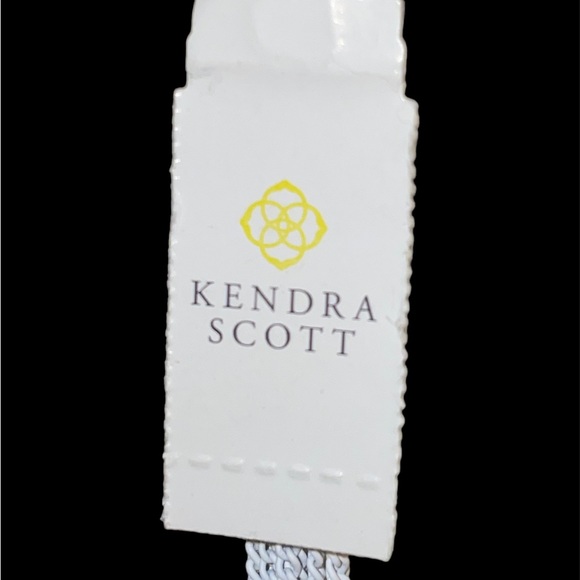 NWT KENDRA SCOTT NECKLACE - Picture 2 of 3